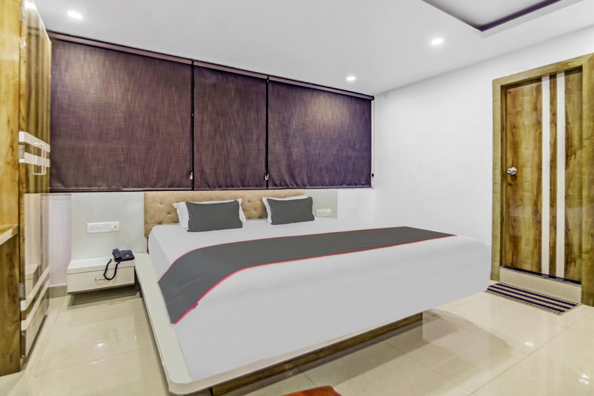 Capital O The Jumar Hotel Silwai Bagian luar foto