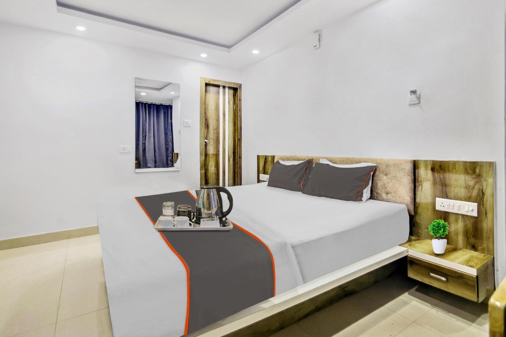 Capital O The Jumar Hotel Silwai Bagian luar foto