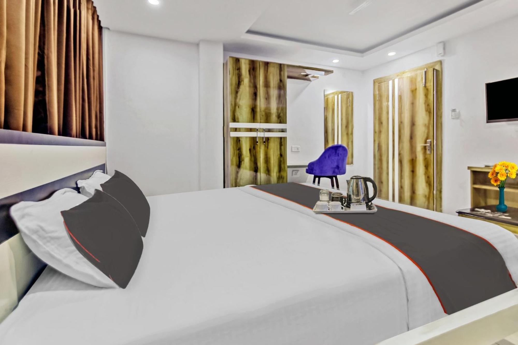 Capital O The Jumar Hotel Silwai Bagian luar foto